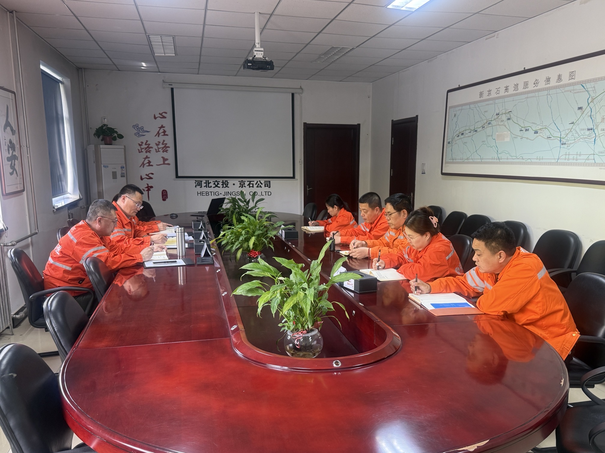 c13eb5f7d59134cc4b2dc566b8283de.jpg c13eb5f7d59134cc4b2dc566b8283de.jpg