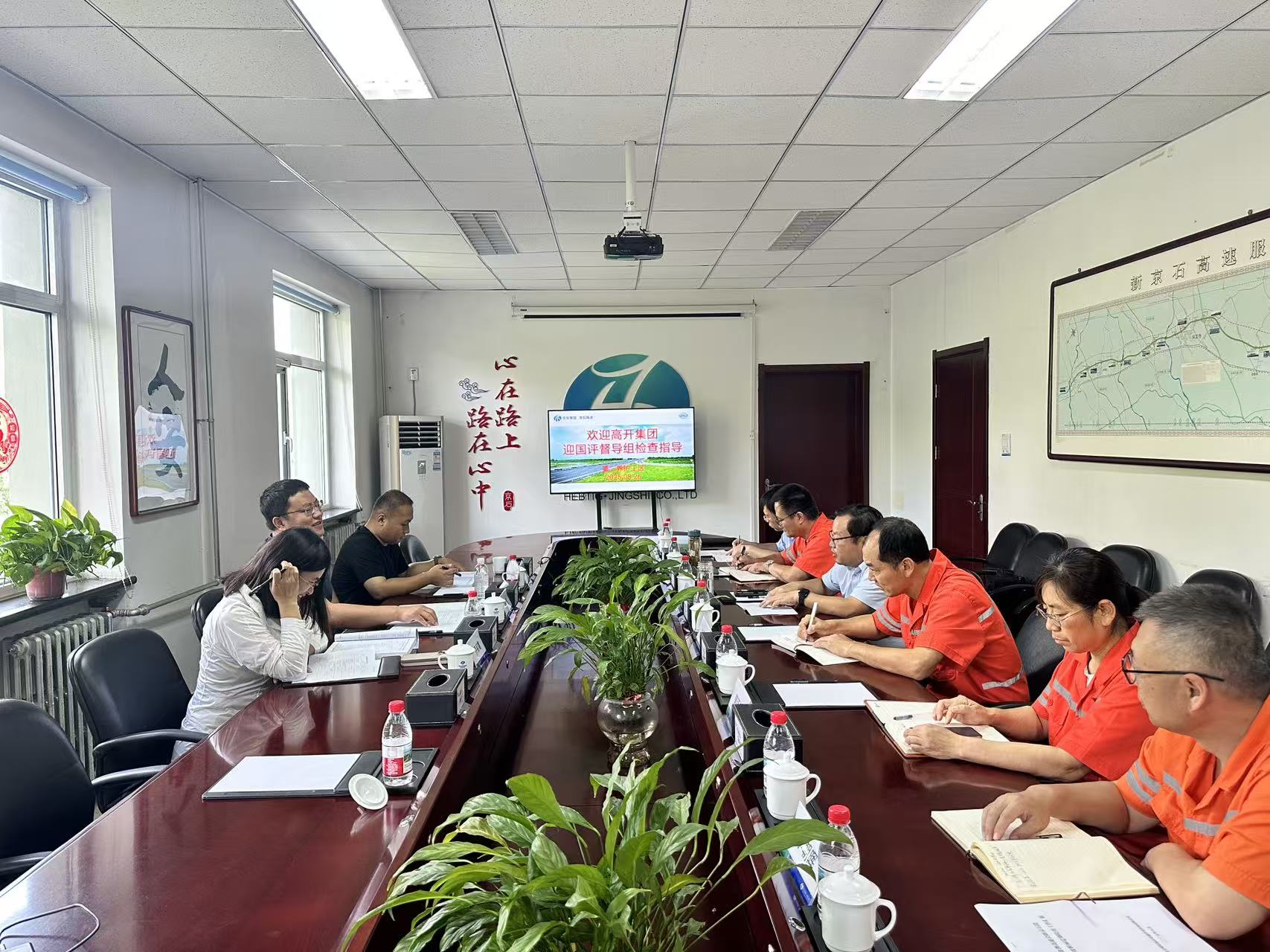 d4bf762979ec50537c09105a28f8fc69.jpg d4bf762979ec50537c09105a28f8fc69.jpg